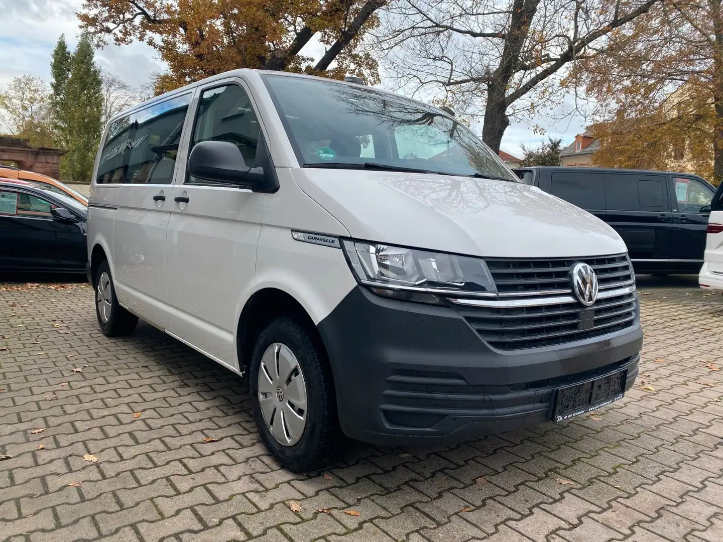 Volkswagen T6 Caravelle T6.1 Caravelle,KR,Standhzg,Navi,Klimaaut,Sitzhz Blanc - 1