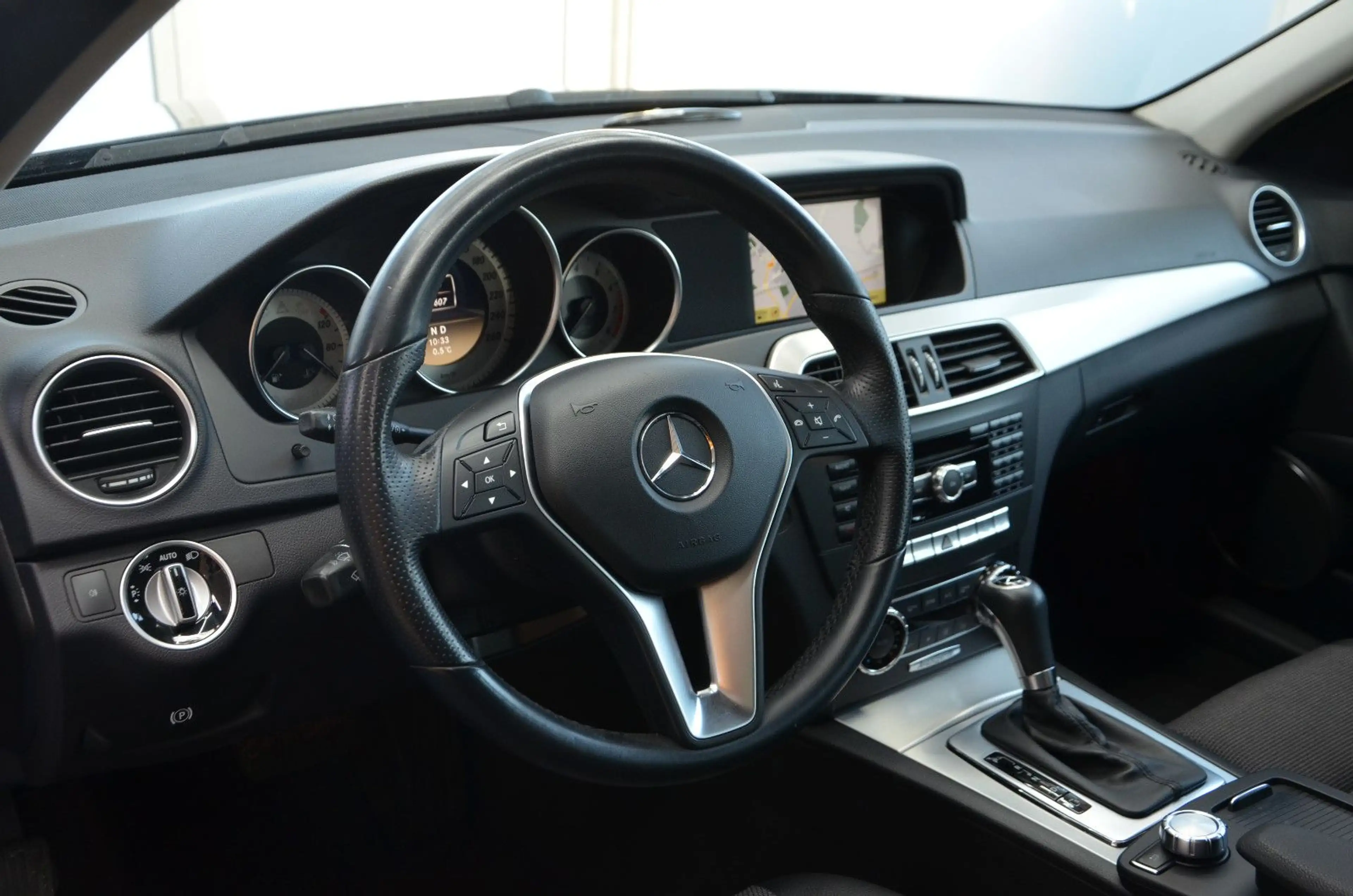 Mercedes-Benz C 180 T BlueEfficiency *AUTOMATIK*ILS*NAVI*SITZH — photo 10
