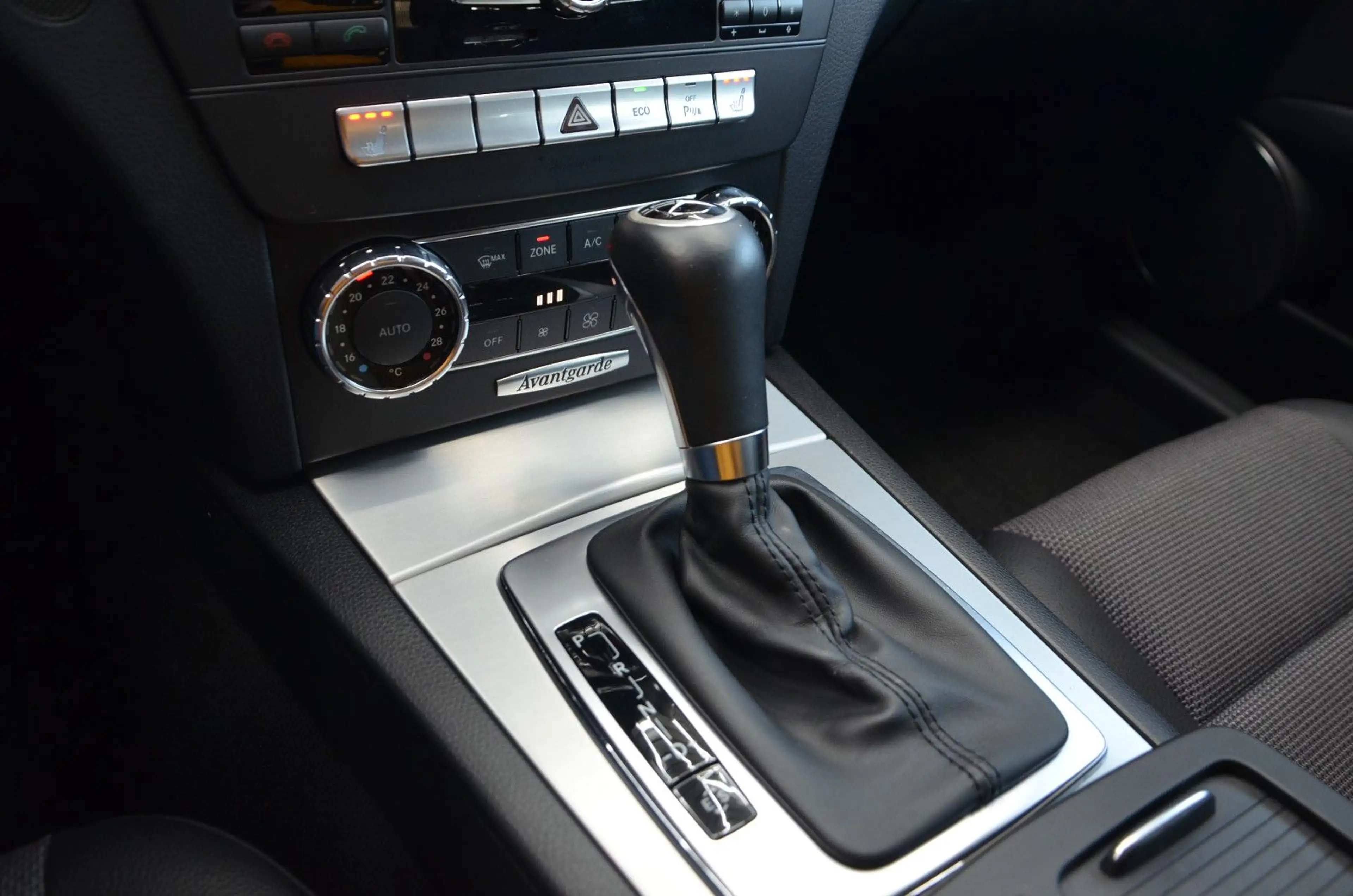 Mercedes-Benz C 180 T BlueEfficiency *AUTOMATIK*ILS*NAVI*SITZH — photo 13