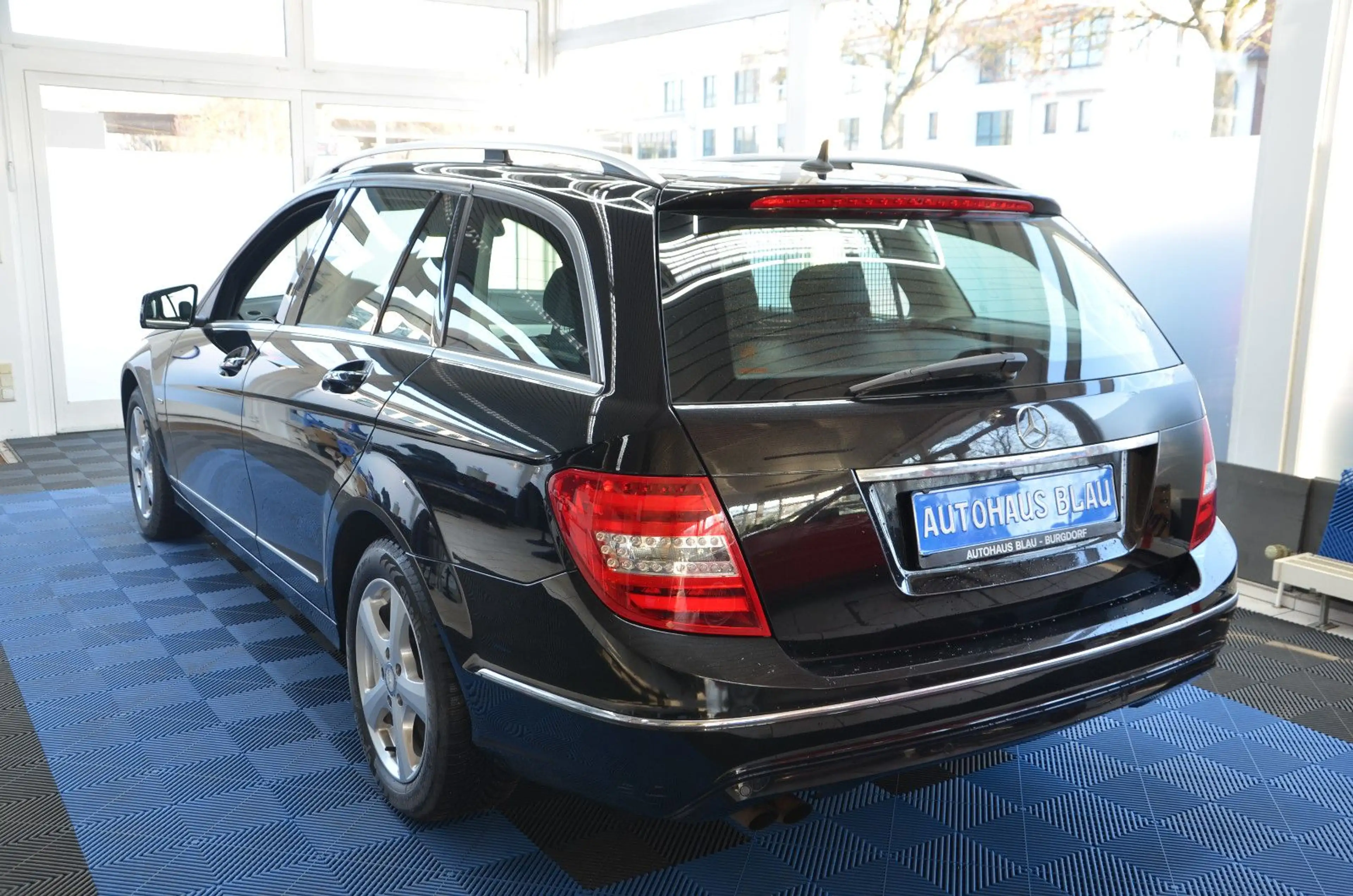 Mercedes-Benz C 180 T BlueEfficiency *AUTOMATIK*ILS*NAVI*SITZH — photo 6