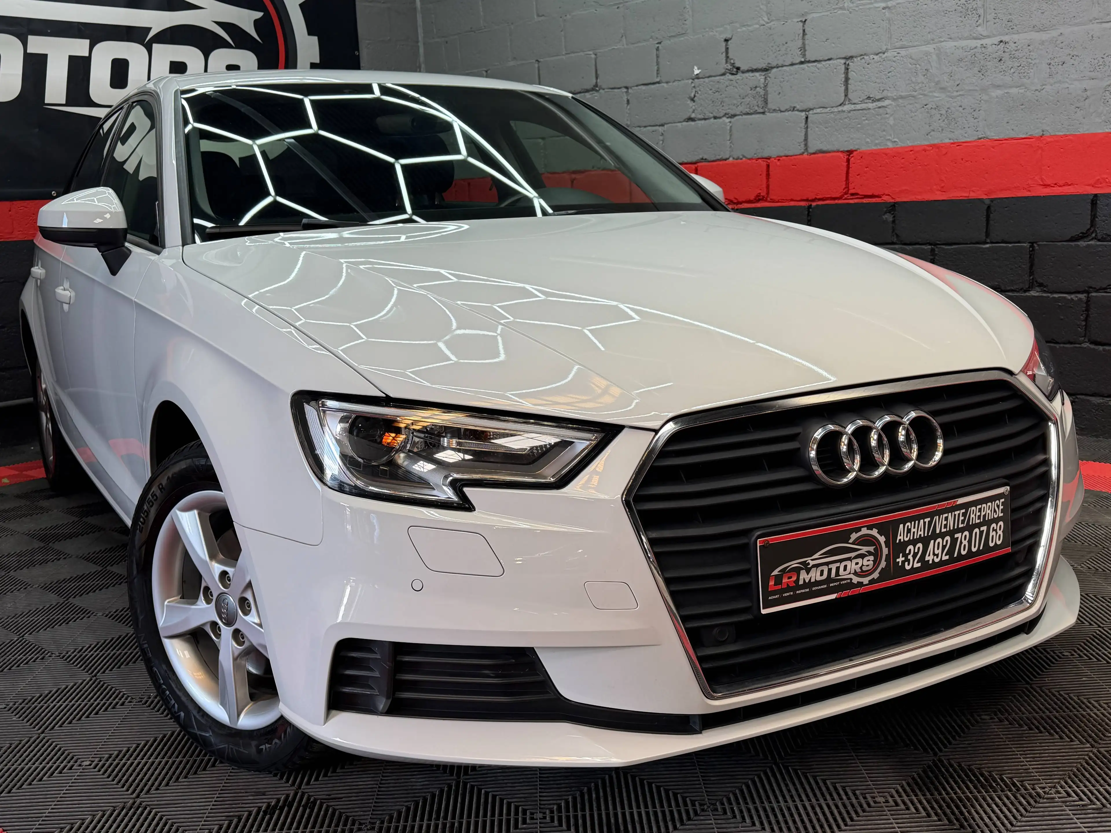 Audi A3 A3 Sportback 30 TFSI Design (EU6d-TEMP)
