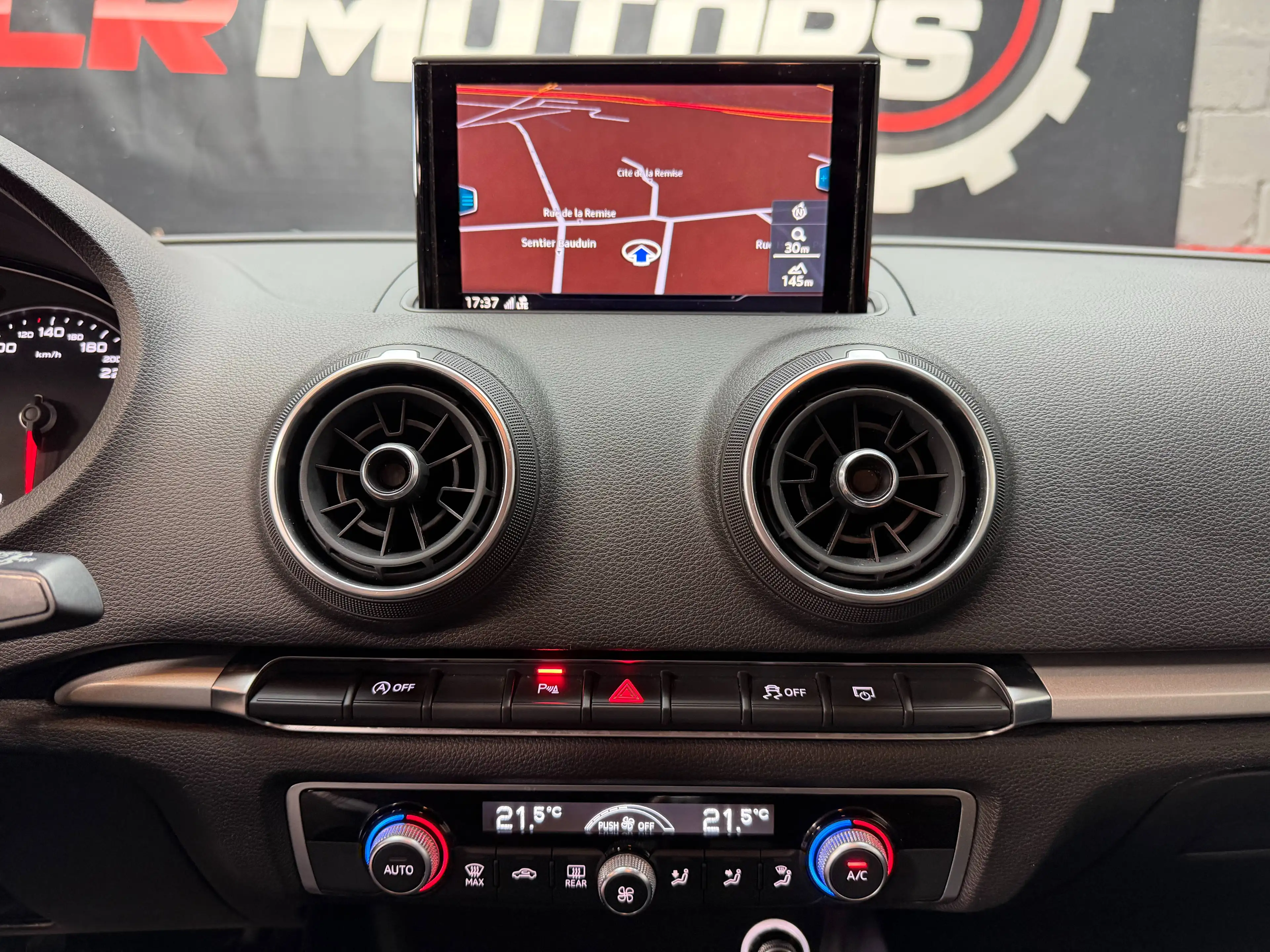 Audi A3 A3 Sportback 30 TFSI Design (EU6d-TEMP) — photo 12