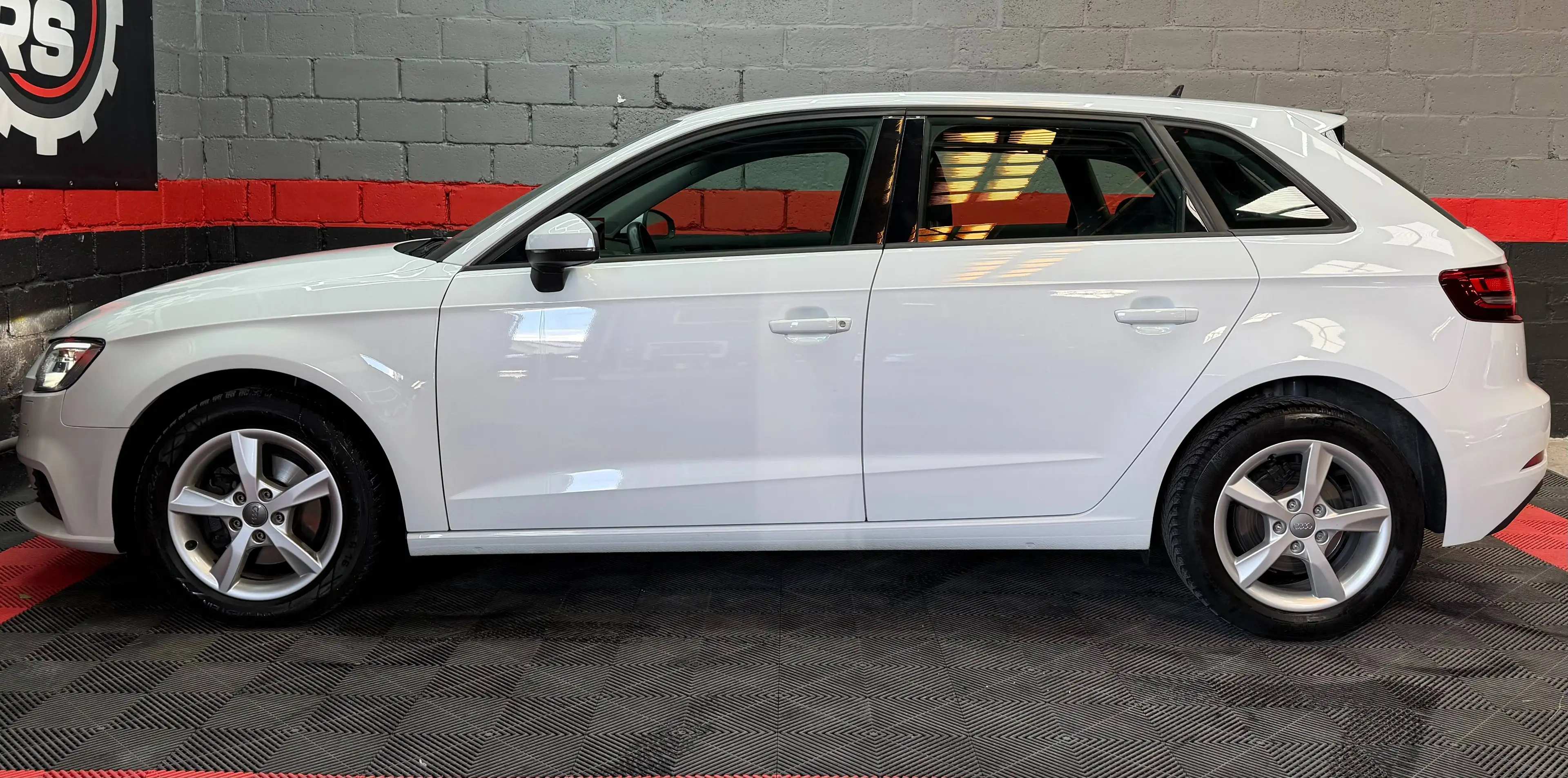 Audi A3 A3 Sportback 30 TFSI Design (EU6d-TEMP) — photo 5