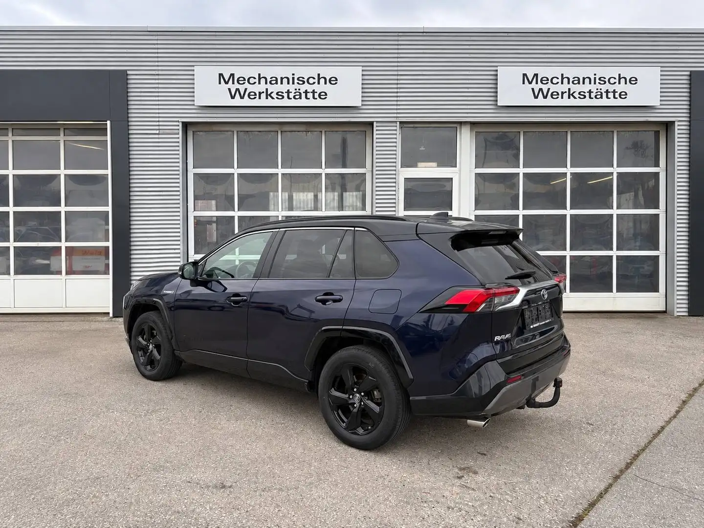 Toyota RAV4 Hybrid 4x2 Basis Blau - 2