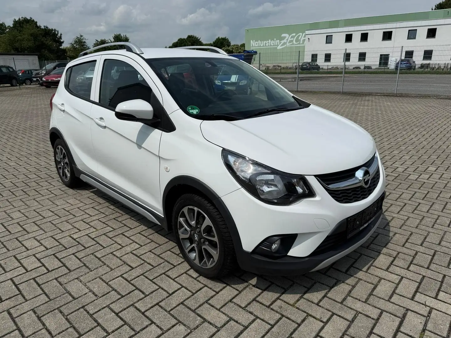 Opel Karl Rocks White - 1