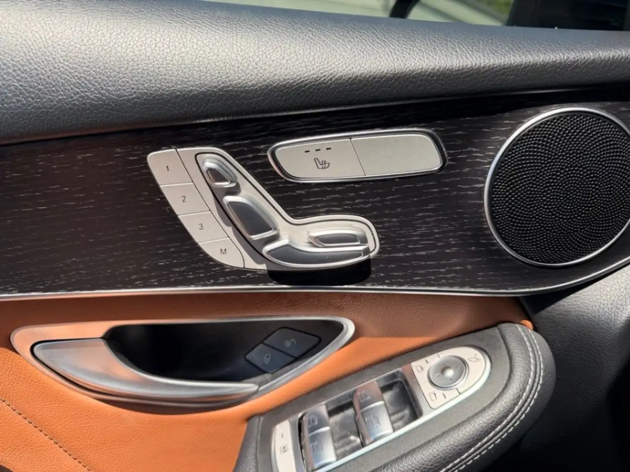 Mercedes-Benz GLC photo Mercedes-Benz GLC