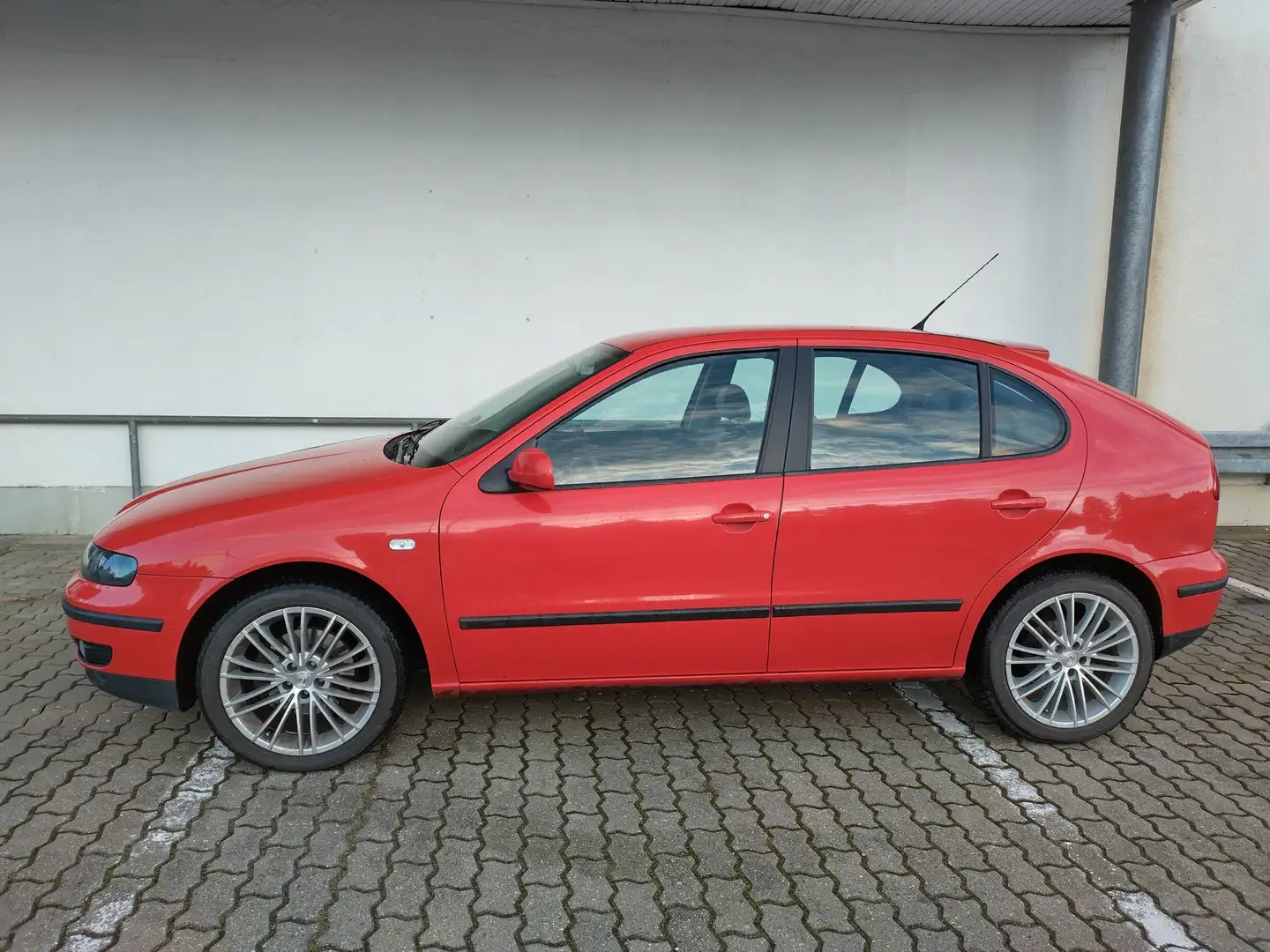 SEAT Leon 1.9 TDI Signo Klima, Leder, AHK, 1 Hand ORIGINAL Rosso - 2