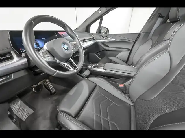 BMW 2 Series view 6