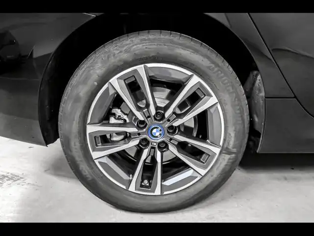 BMW 2 Series view 8