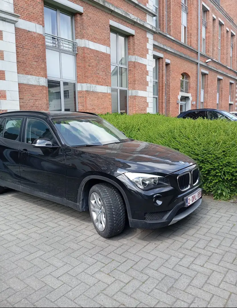 BMW X1 sDrive18i Noir - 2
