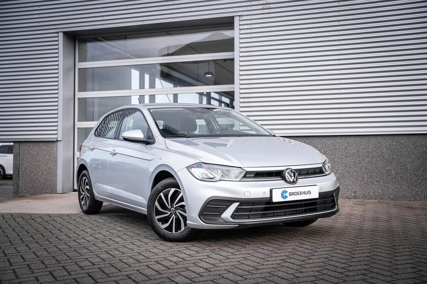 Volkswagen Polo 1.0 TSI Life | Airco | Cruise control adaptief | M Grau - 2