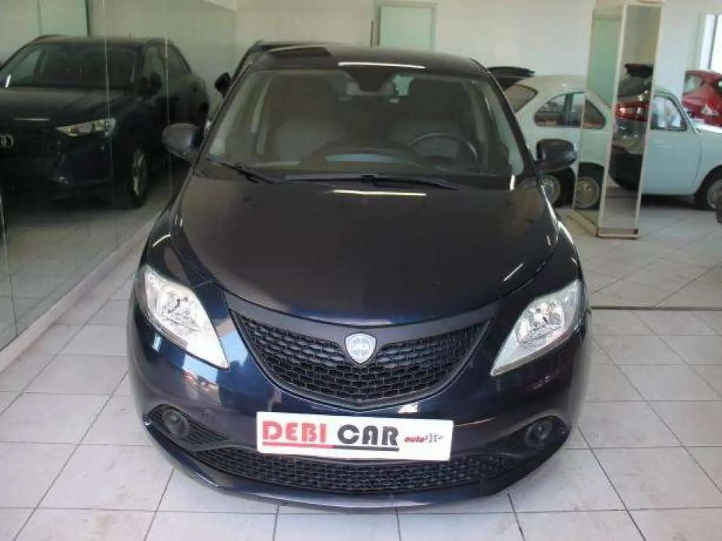 Lancia Ypsilon Euro 6 Blau - 1