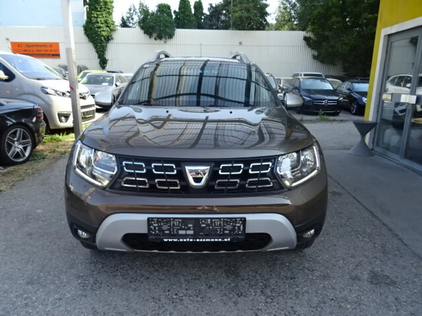 Dacia Duster TCe 130 S&S 4WD Prestige Braun - 2