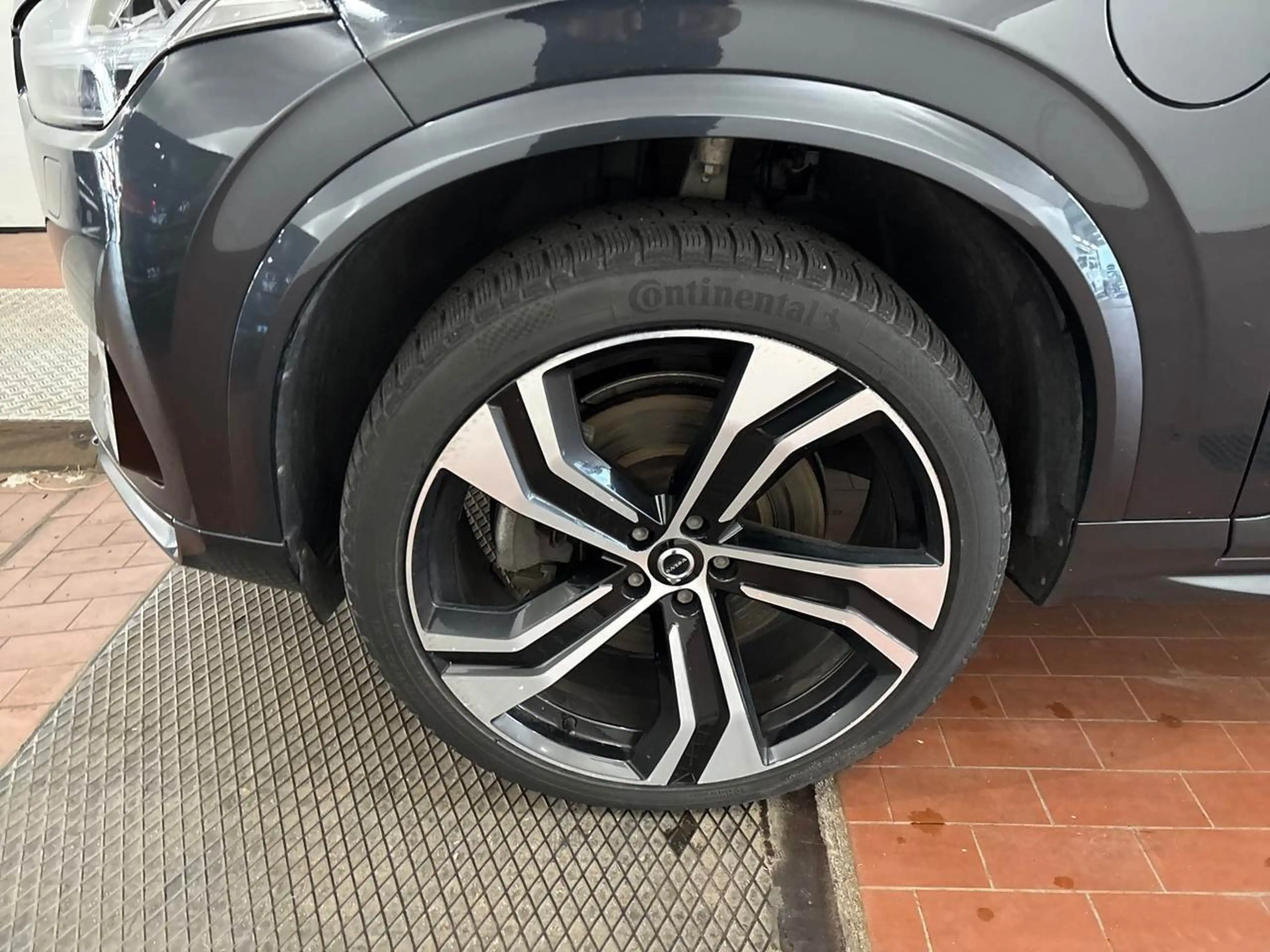 Volvo XC90 XC 90 T8 AWD R-Design Edition Plug-In — photo 12