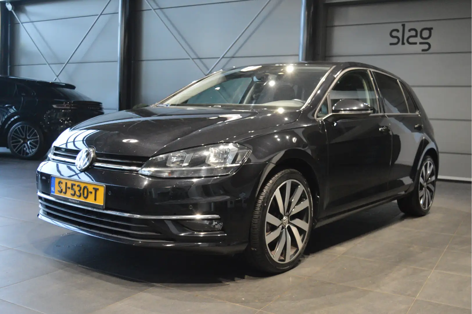 Volkswagen Golf 1.0 TSI Comfortline clima cruise navi pdc camera 1 Noir - 2