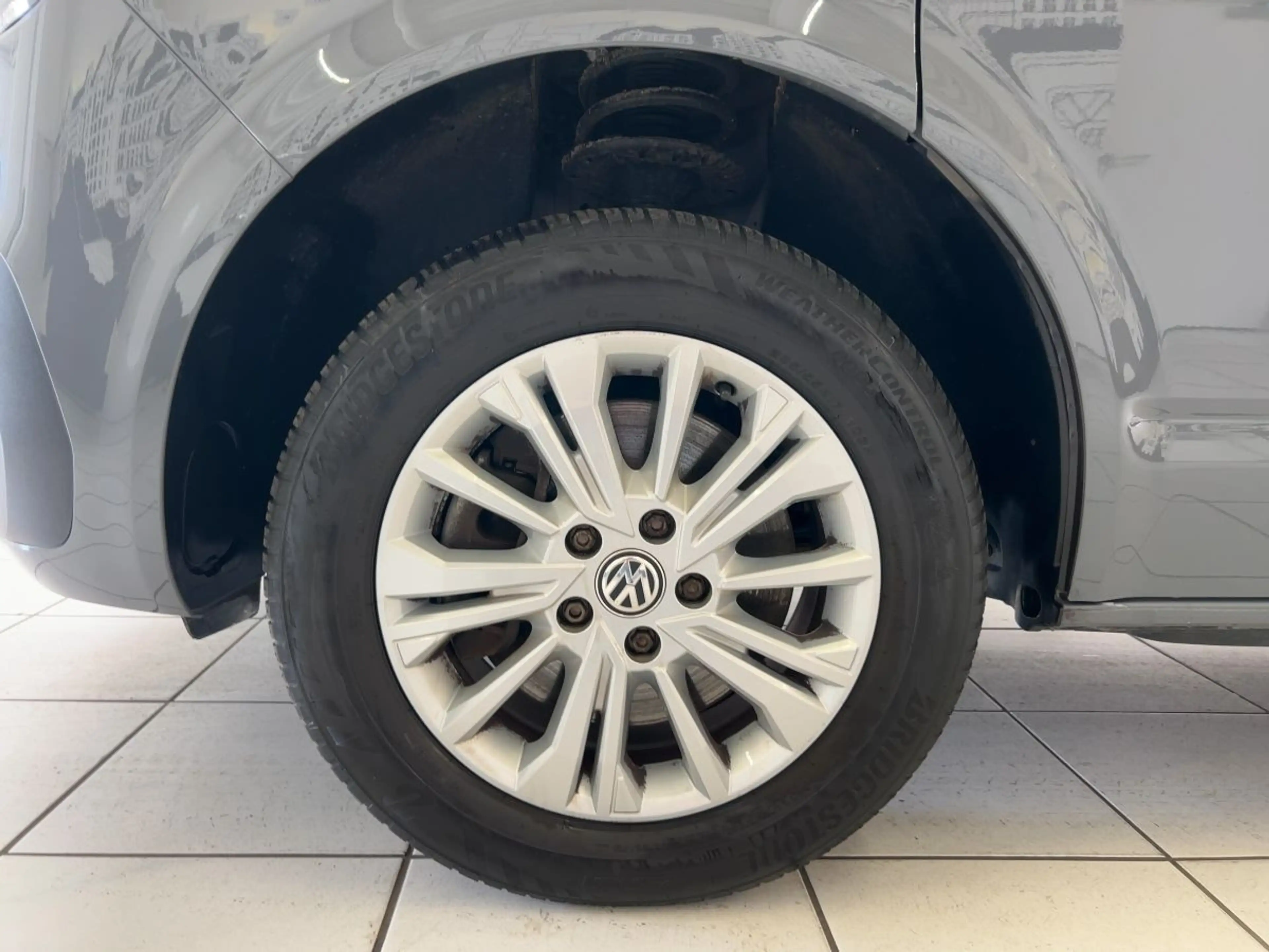 Volkswagen T6.1 Transporter T6.1 Kasten 2.0 TDI EcoProfi DSG AHK Navi LED — photo 11