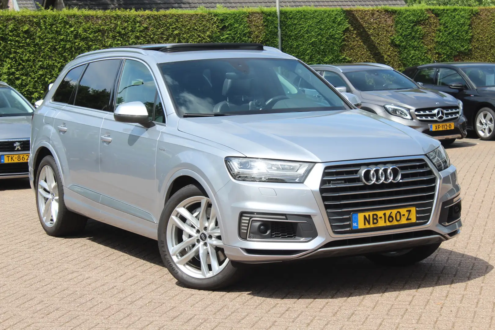 Audi Q7 3.0 TDI e-tron quattro Sport / Trekhaak / Panorama Grijs - 1