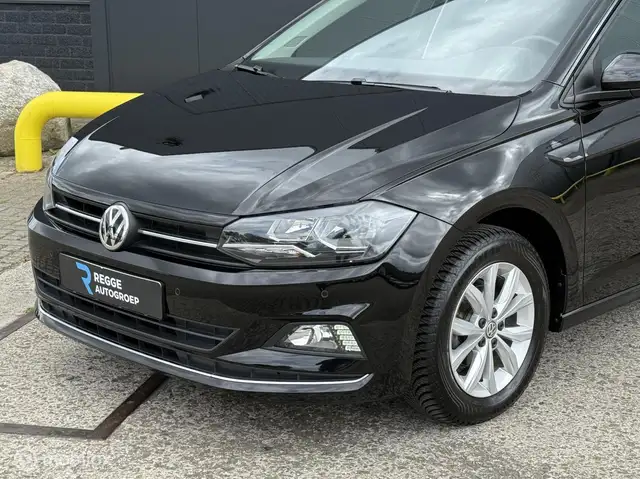 Volkswagen Polo view 6