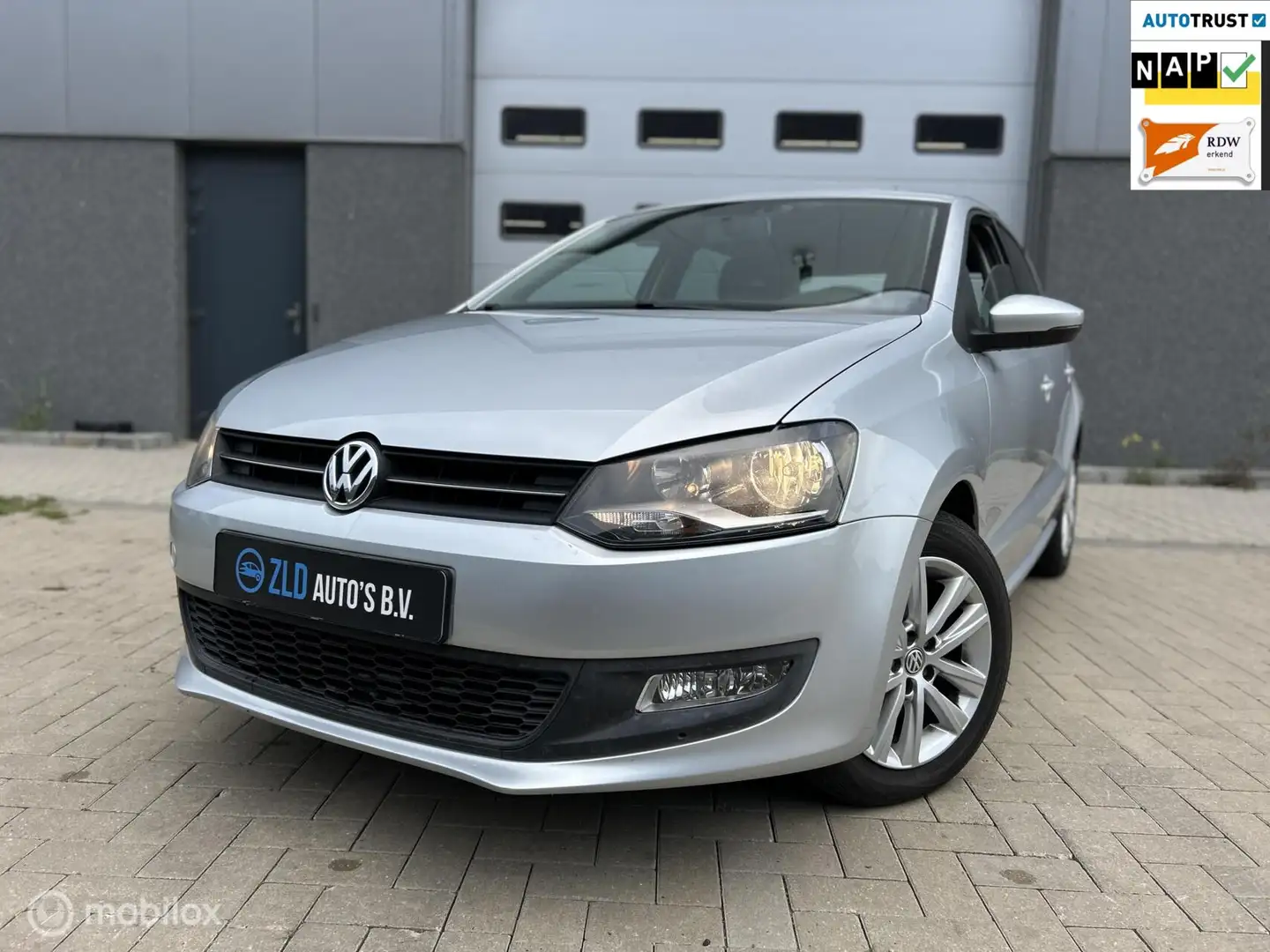 Volkswagen Polo 1.4-16V Comfortline/APK/AIRCO/BLUETOOTH/NAVI - 1