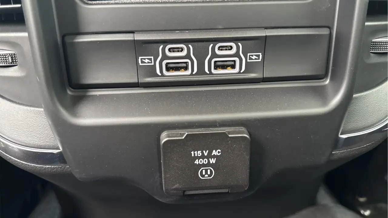 RAM 3500 снимка RAM 3500