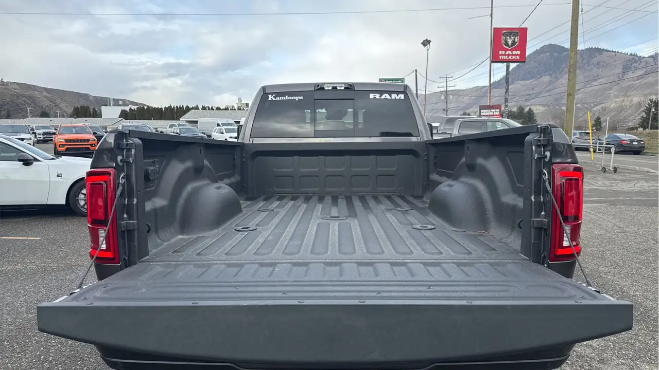 RAM 3500 снимка RAM 3500