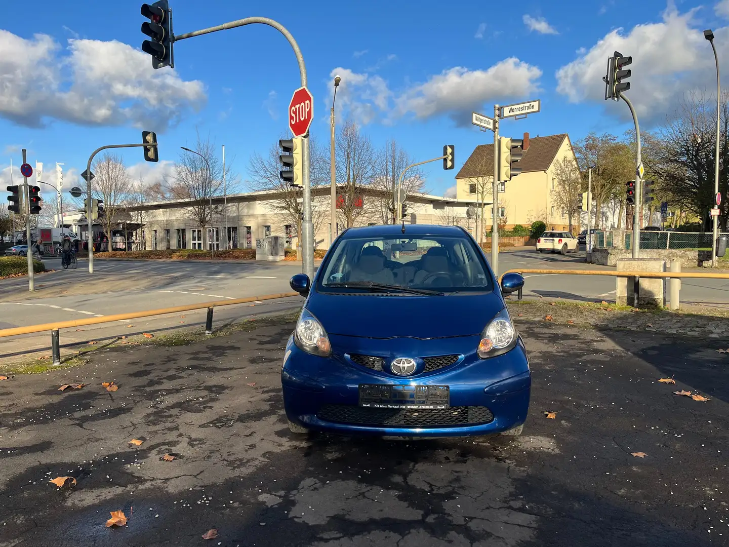 Toyota Aygo KLIMA*ISOFIX*AUX*TÜV/AU*07/2027* Blau - 2