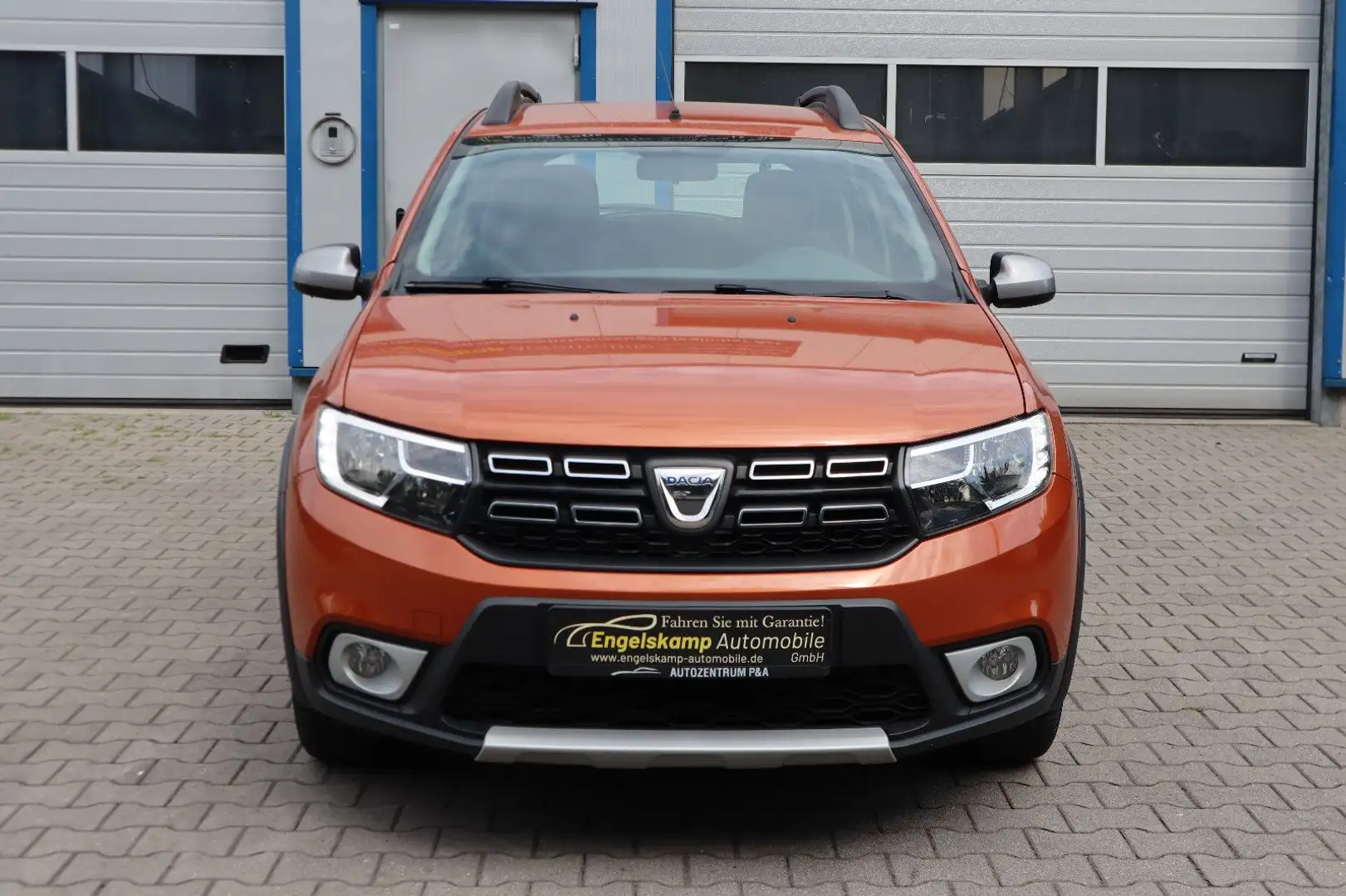 Dacia Sandero II Stepway Celebration/NAVI/CAM/PDC/1.HD Naranja - 2