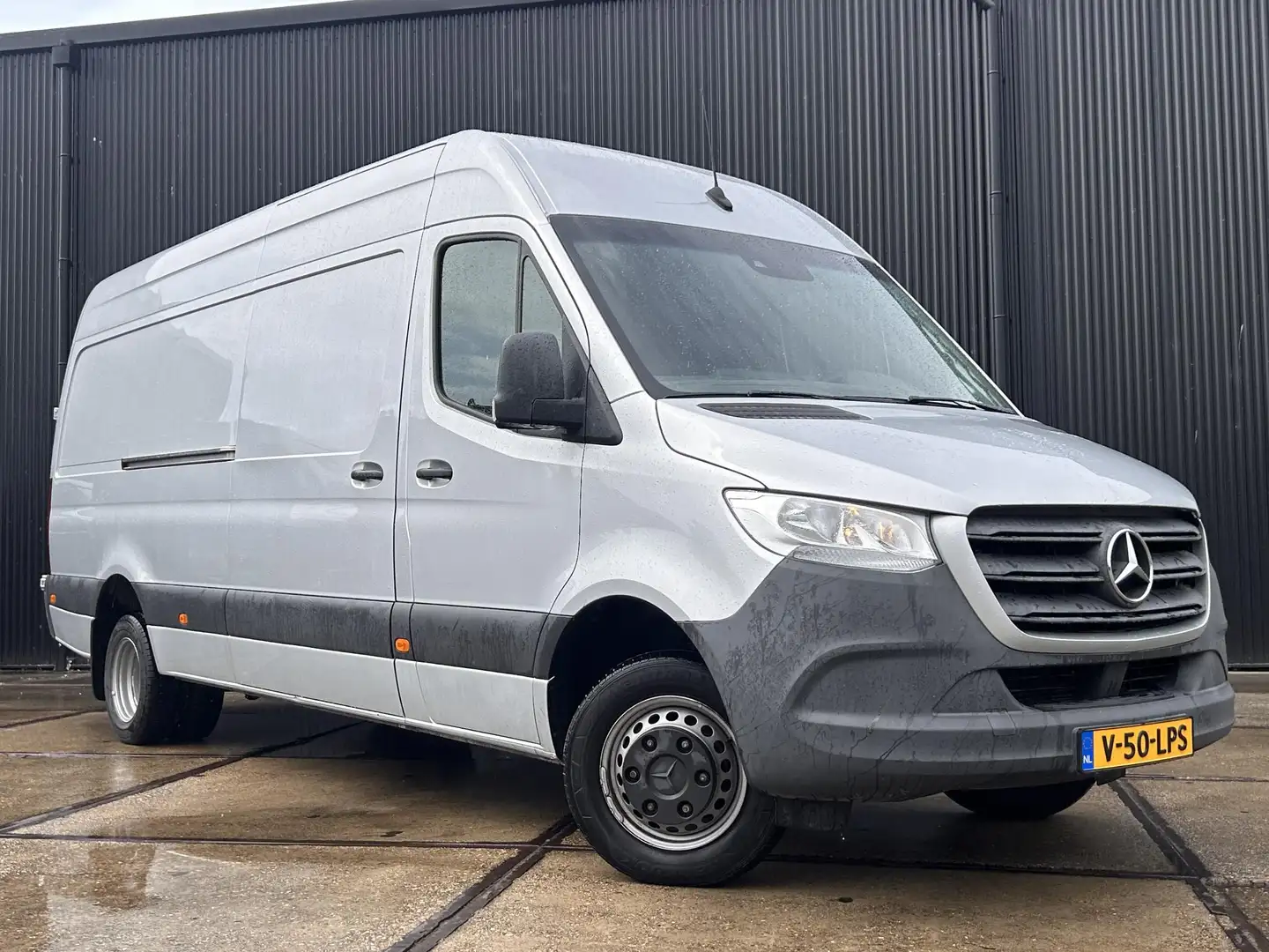 Mercedes-Benz Sprinter 519 V6 3.0 CDI L3H2 190PK | Laadruimte 4,4M | Dubb Zilver - 2