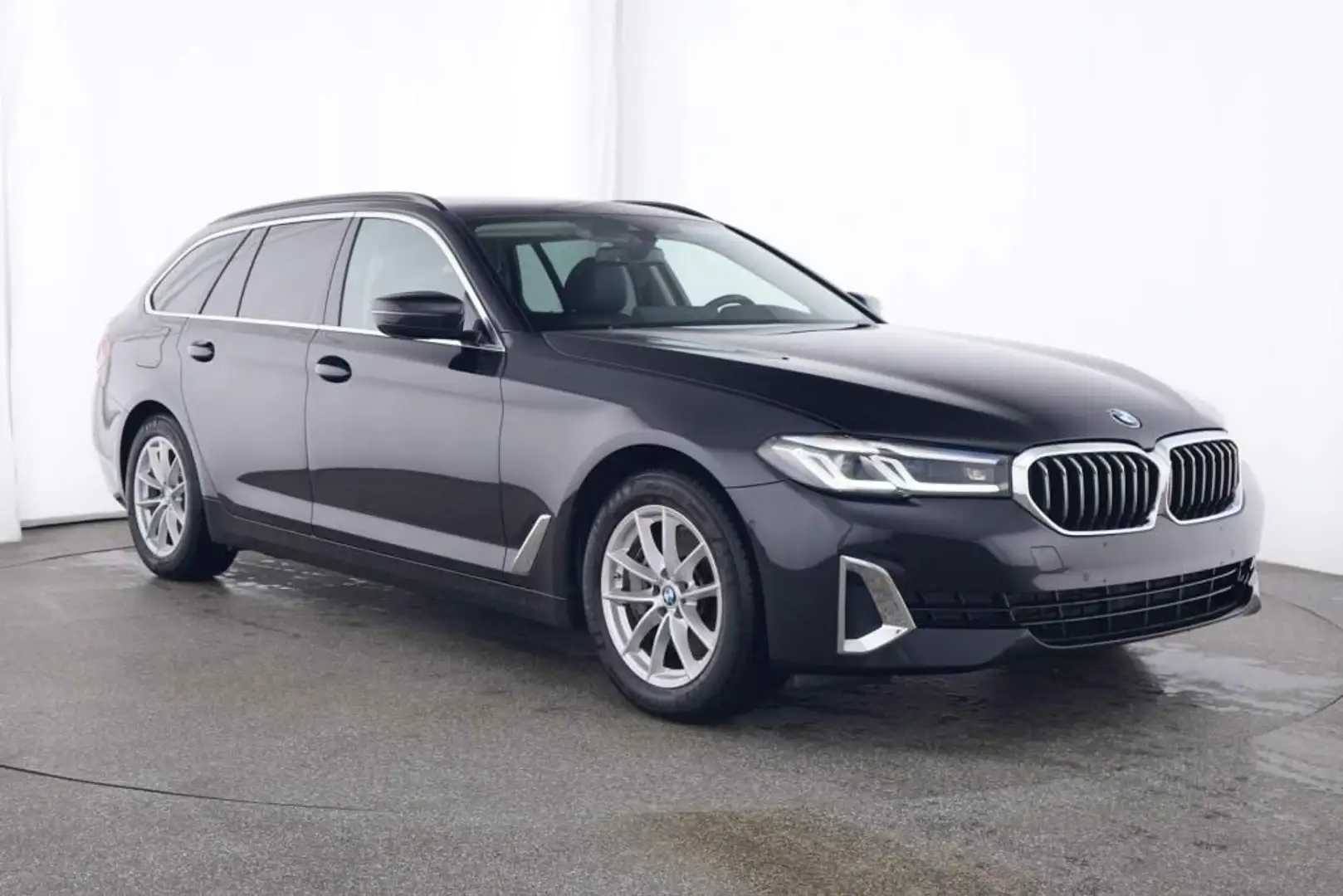 BMW 530 d Touring xDrive 3.0 Steptronic Pano*AHK*Led Noir - 2