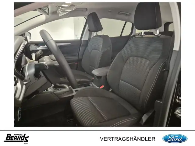 Ford Focus view 10
