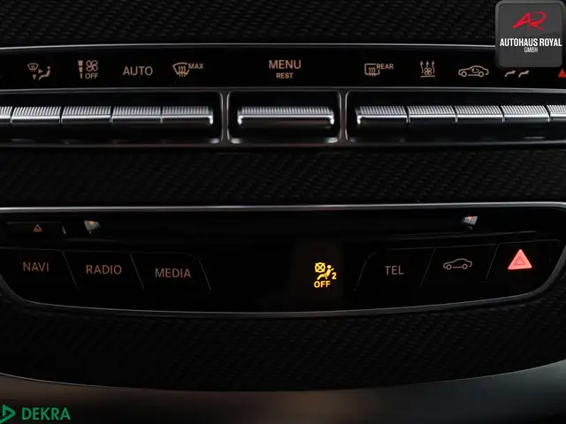 Mercedes-Benz V-Class view 18
