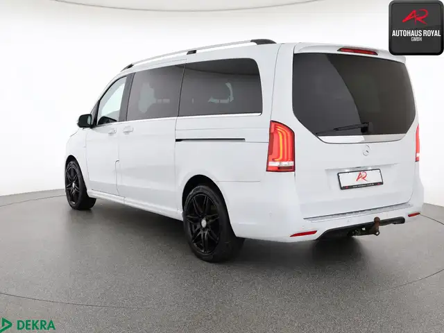 Mercedes-Benz V-Class view 3