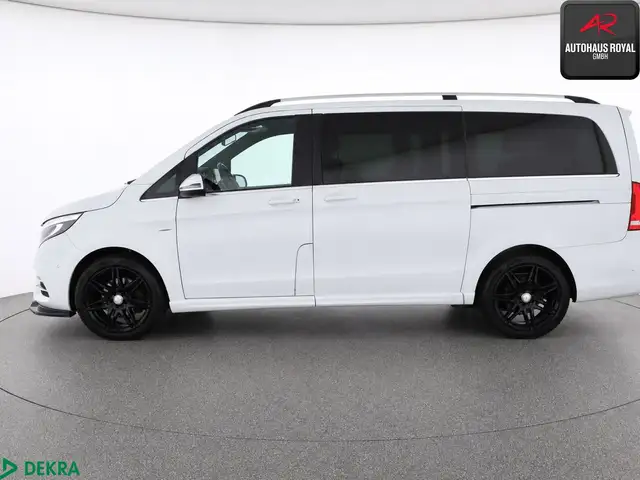 Mercedes-Benz V-Class view 2
