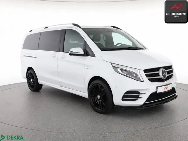 Mercedes-Benz V-Class view 7