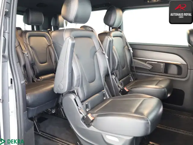 Mercedes-Benz V-Class view 13
