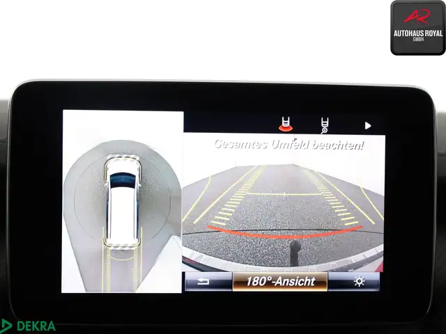 Mercedes-Benz V-Class view 15