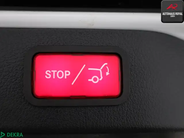 Mercedes-Benz V-Class view 22