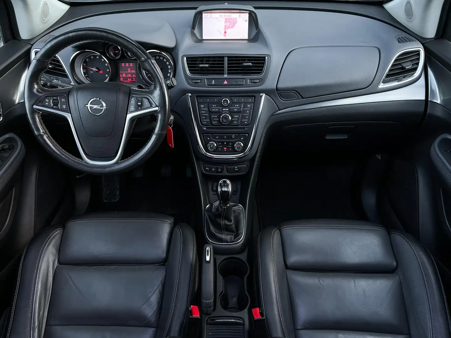 Opel Mokka 1.4 T Cosmo 4x4 140pk | Leder | Pano | Trekhaak 1. Grijs - 2