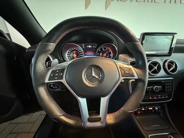 Mercedes-Benz CLA view 13