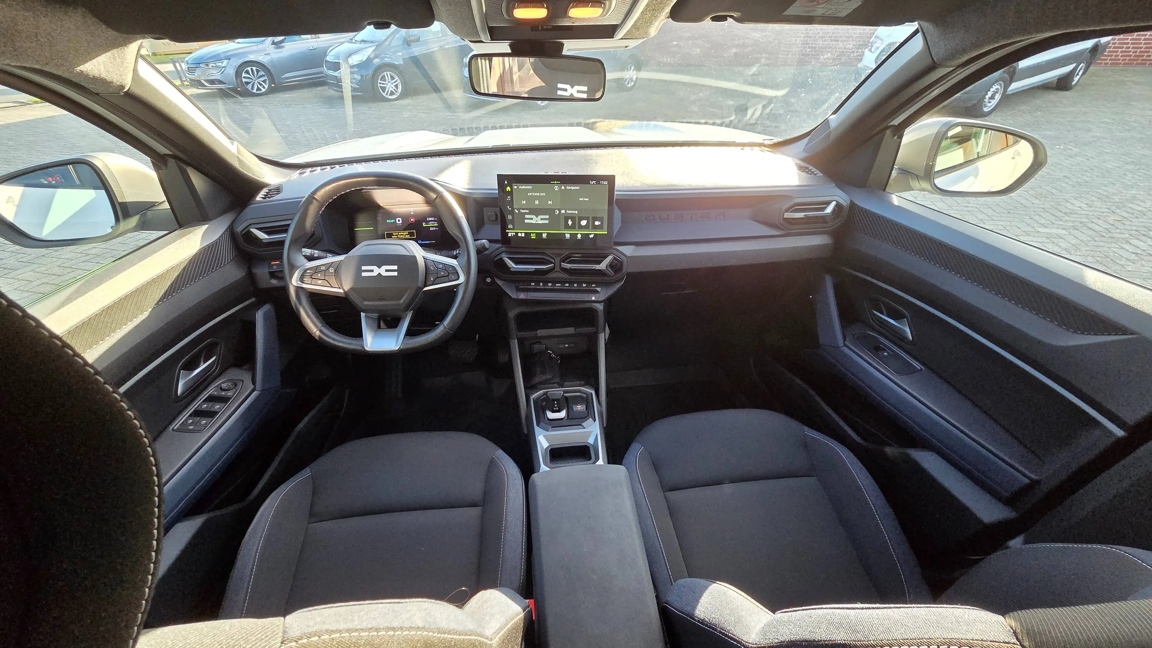 Dacia Duster Hybrid 140 Journey — photo 15