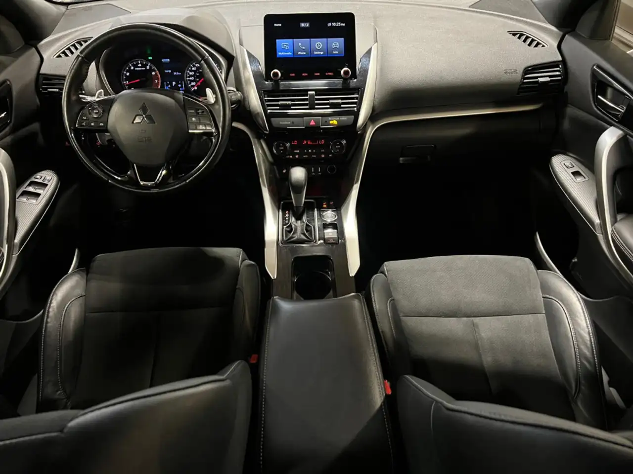 Mitsubishi Eclipse Cross photo Mitsubishi Eclipse Cross