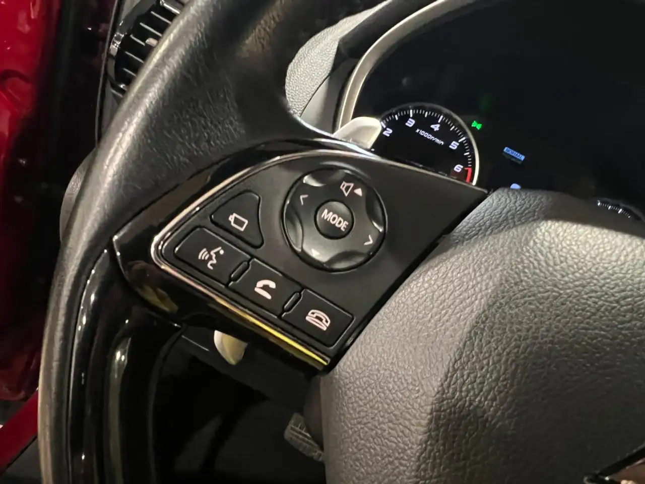Mitsubishi Eclipse Cross photo Mitsubishi Eclipse Cross