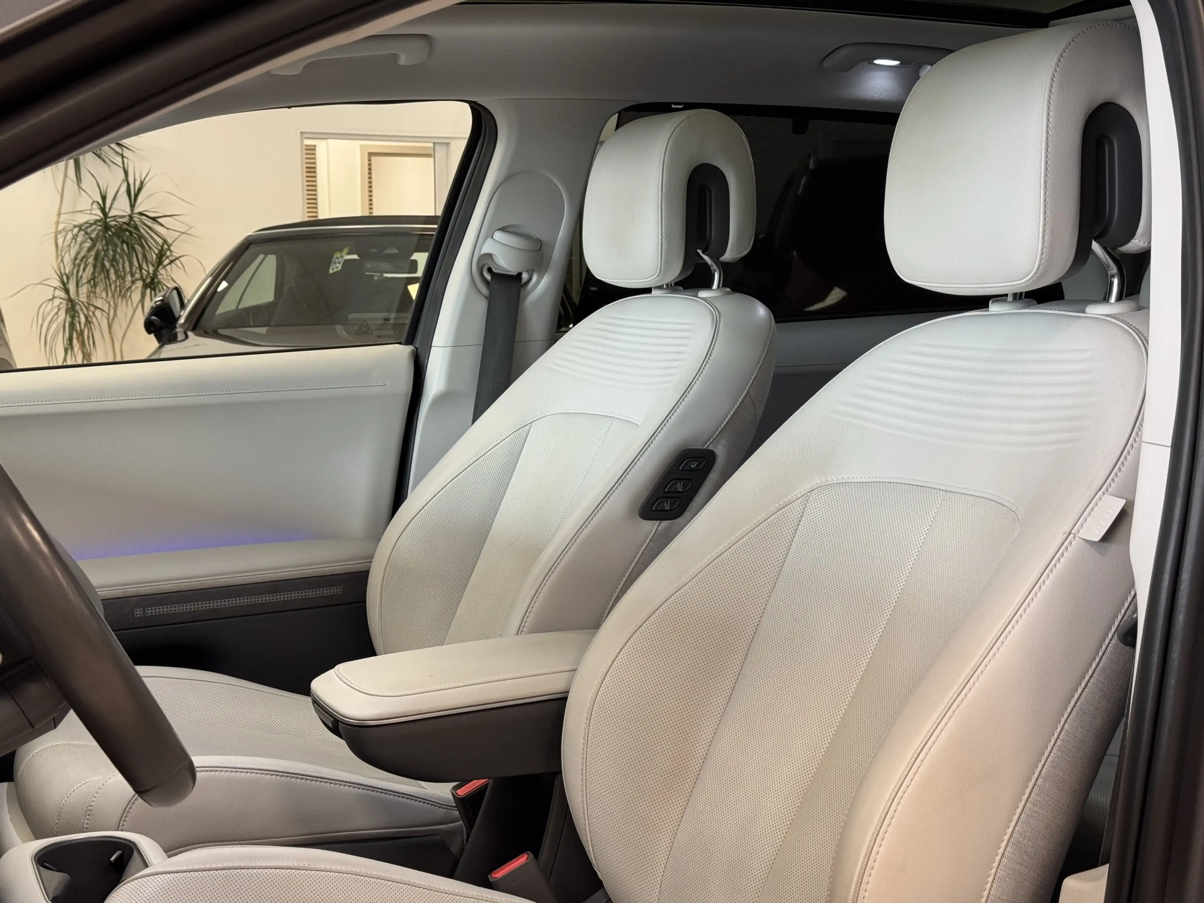 Hyundai IONIQ 5 Uniq 4WD Pano*HUD*Leder*360°Cam*Bose*AHK — photo 15