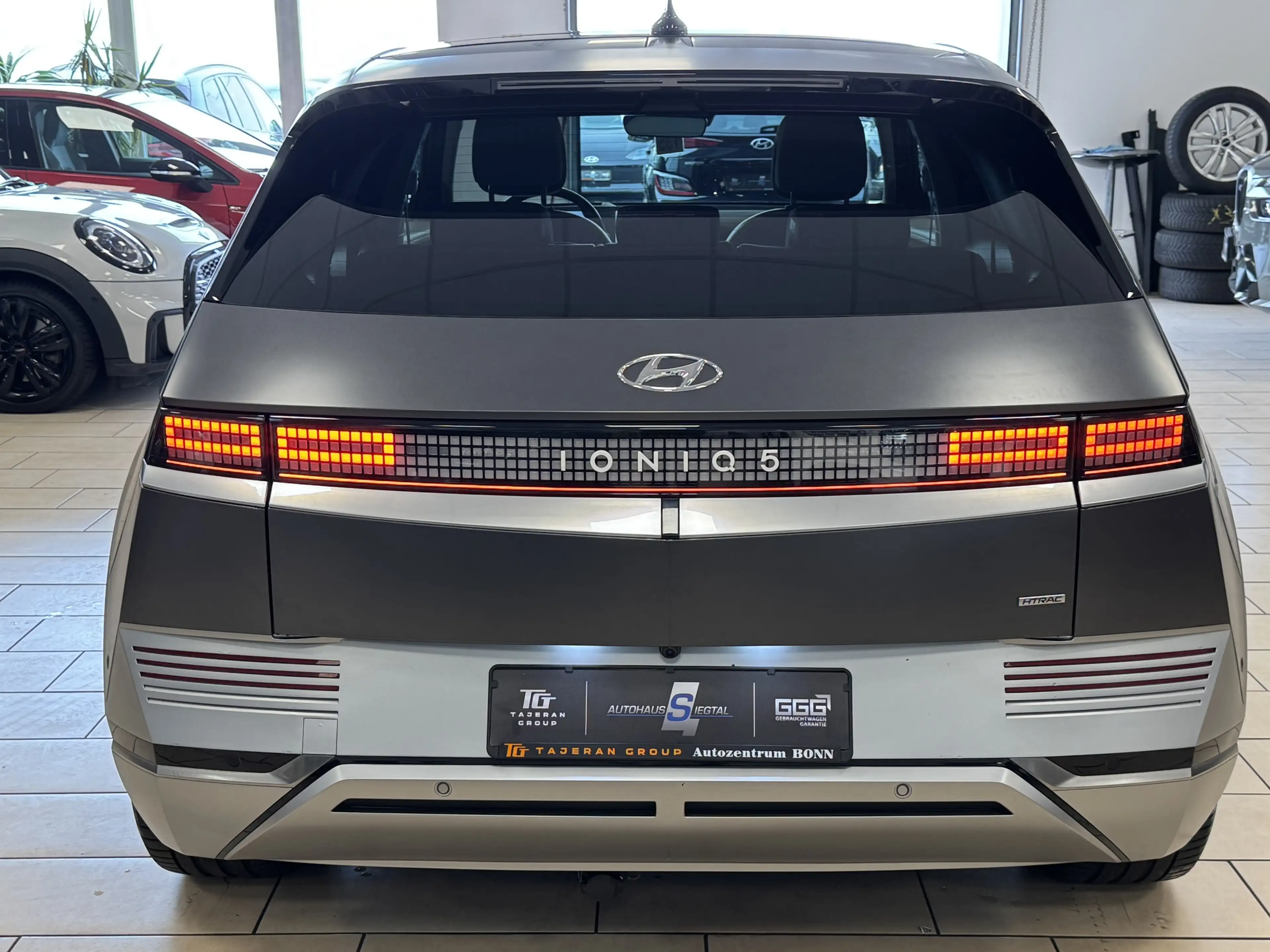 Hyundai IONIQ 5 Uniq 4WD Pano*HUD*Leder*360°Cam*Bose*AHK — photo 6