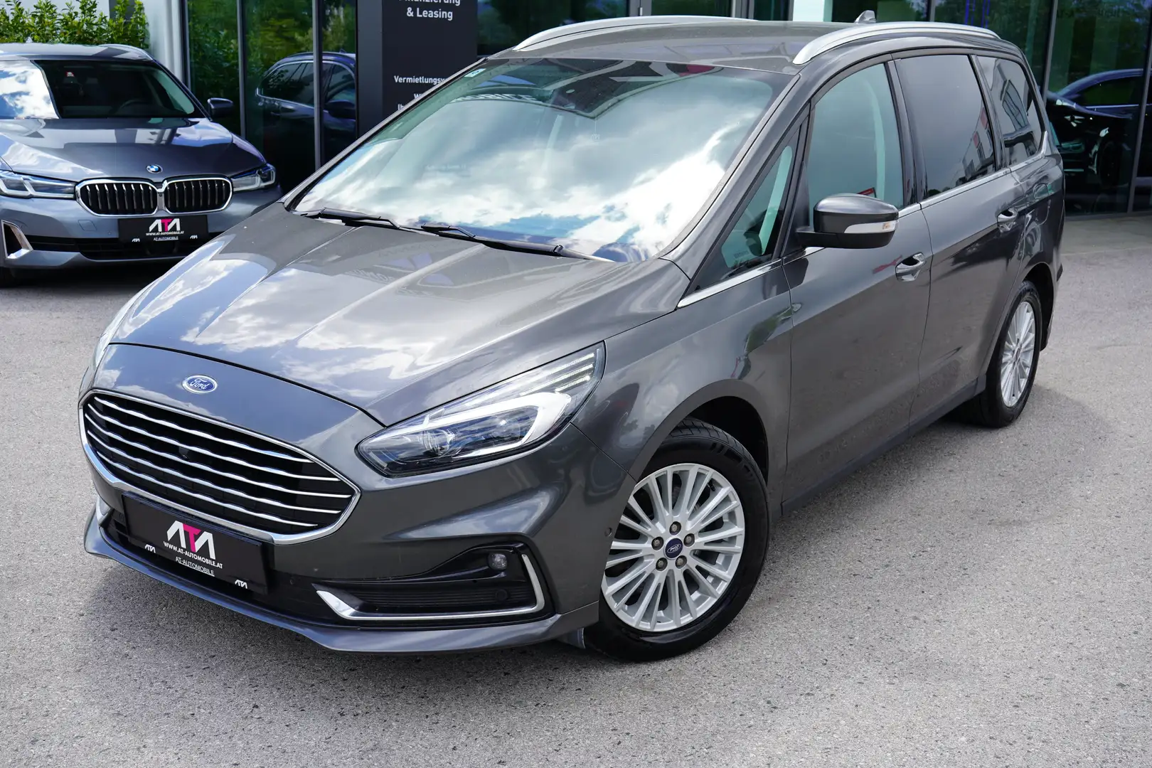 Ford Galaxy Galaxy 2,0 EcoBlue SCR Titanium Aut. Grau - 2