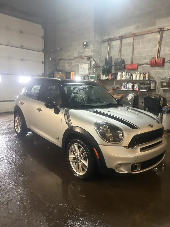 MINI Cooper S Countryman снимка MINI Cooper S Countryman