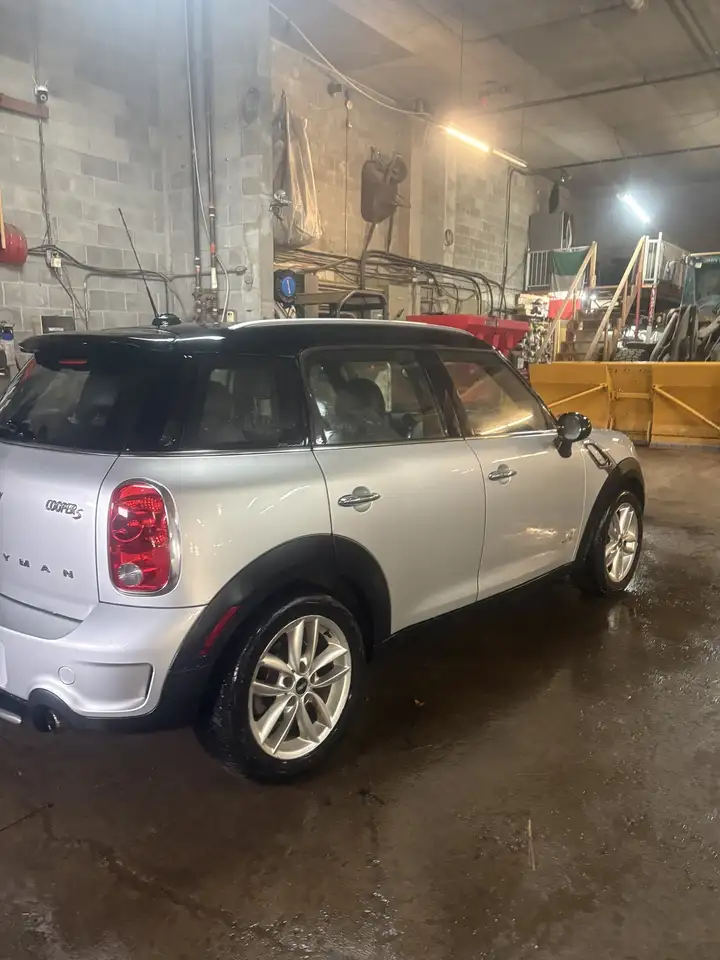 MINI Cooper S Countryman снимка MINI Cooper S Countryman
