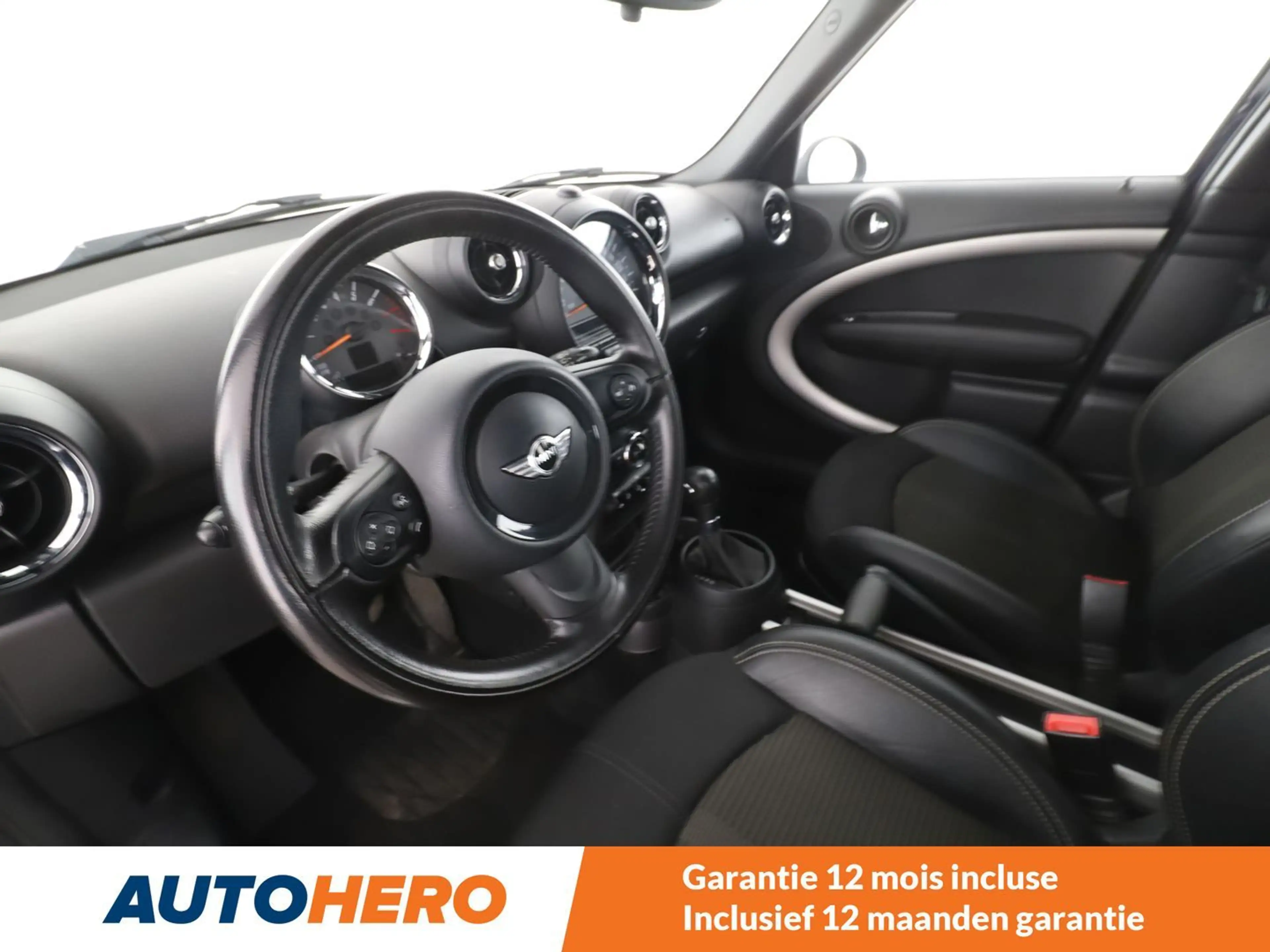 MINI One Countryman One — photo 12