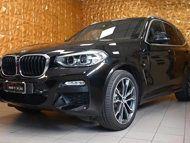 BMW X3 en vente chez une concession Italie