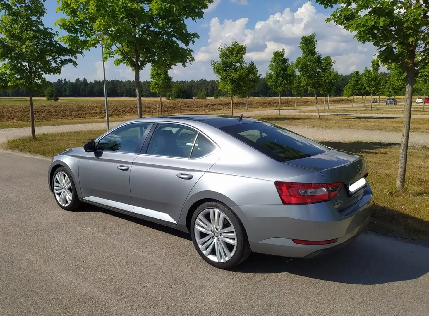 Skoda Superb Superb 2.0 TDI DSG Ambition Gri - 1